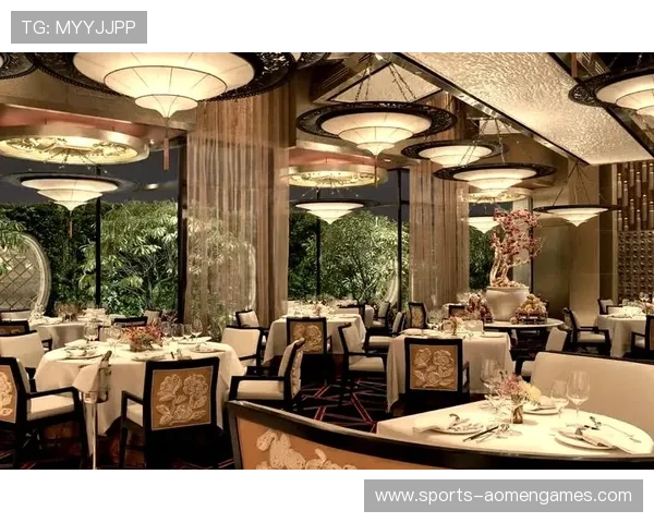 探索澳门东方文华的豪华客房与特色餐饮，尽享极致休闲与美食盛宴